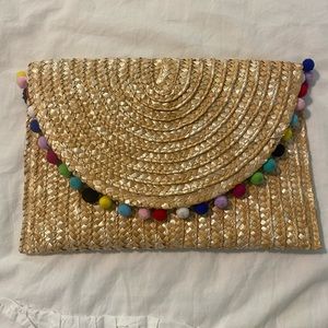 Rafia pompon clutch